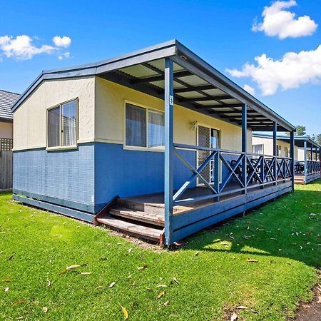 Waters Edge Holiday Park Лейкс-Энтранс Экстерьер фото